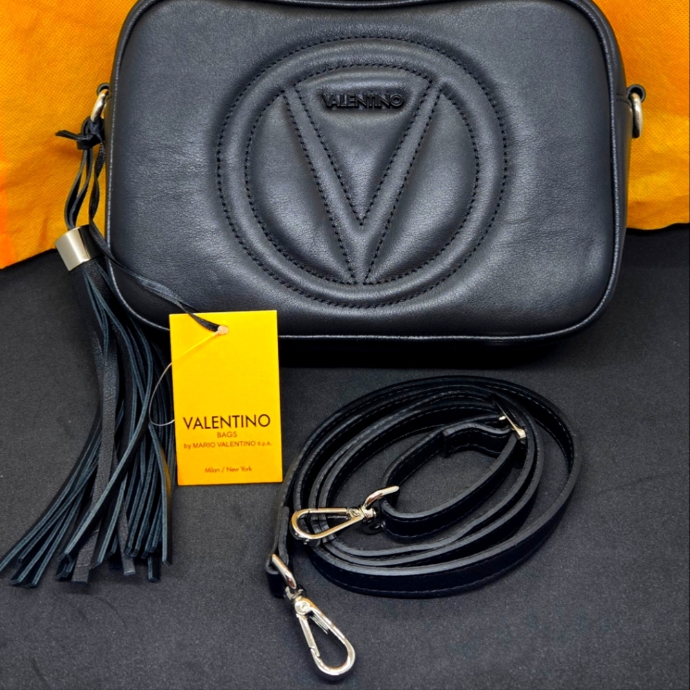 Valentino by Mario Valentino L110403 Womens Black Mia Crossbody Bag **** NEW ***